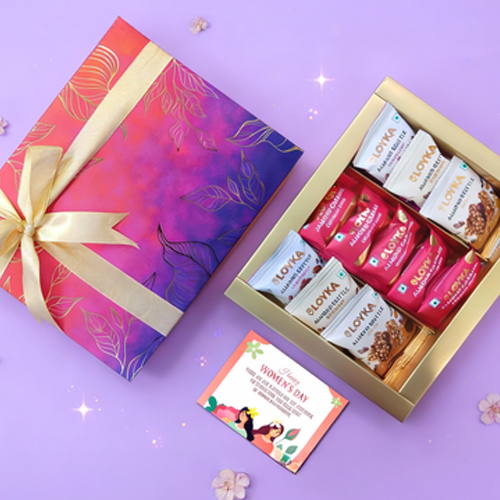 Loyka Celebrating Women Box