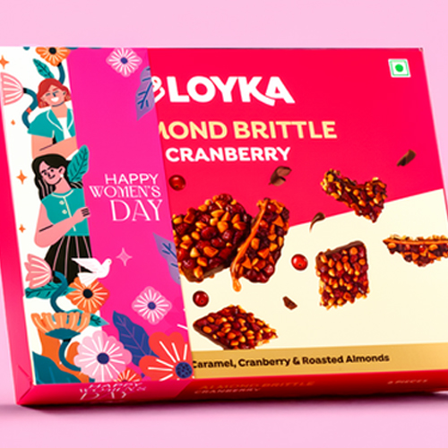 Loyka Almond Brittle Cranberry Signature 8pc Boxx